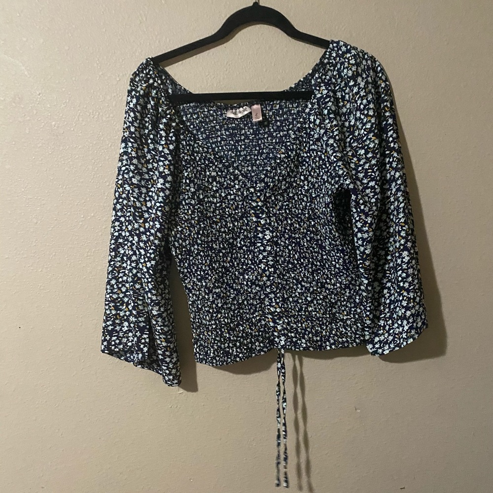 Willow+Root crop style floral shirt
